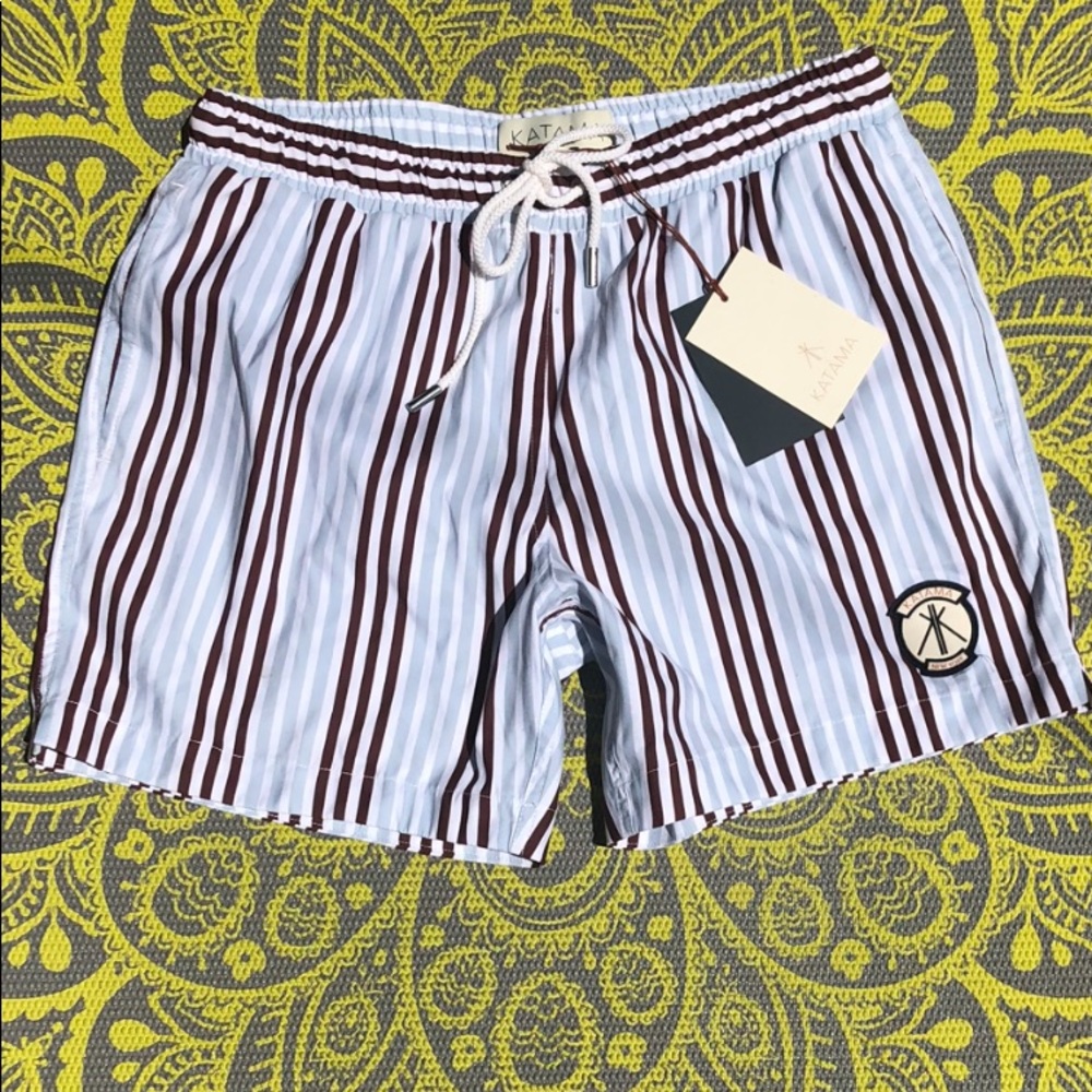 Men’s swim trunks